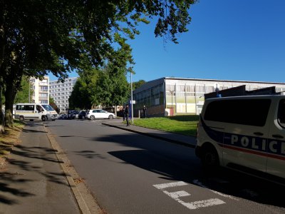 Le squat de l'ancienne école Jean-de-la-Varende a été évacué ce matin du 7 juillet. - Léa Quinio