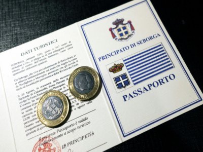 Le Luigino, la monnaie locale que la "princesse" Nina souhaite réintroduire, le 5 janvier 2020 - MARCO BERTORELLO [AFP]