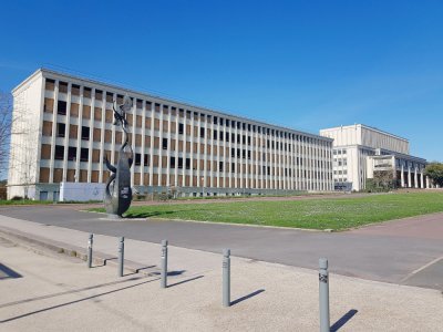 La Ville de Caen (Calvados) a été retenue par le gouvernement pour accueillir un campus connecté. De même que Saint-Lô (Manche).