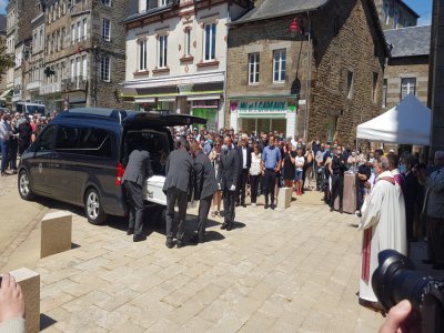 Les obsèques de la gendarme Mélanie Lemée avaient lieu à la Ferté Macé dans l'Orne, le lundi 13 juillet.