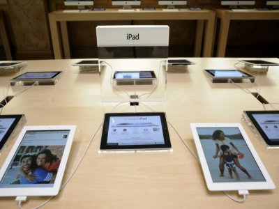 Photo prise le 16 mars 2012 montrant le nouvel ipad 3A dans un magasin Apple à Paris - BERTRAND GUAY [AFP]