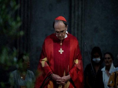 Le cardinal Barbarin conduit sa dernière messe, le 28 juin 2020 à la cathédrale Saint-Jean à Lyon - JEFF PACHOUD [AFP/Archives]
