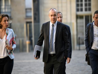 Le secrétaire général de la CFDT Laurent Berger (C) arrive à l'hôtel Matignon, le 9 juillet 2020 à Paris - Anne-Christine POUJOULAT [AFP]