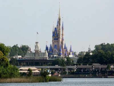 Vue sur le château de Cendrillon dans le parc Disney World à Orlando, en Floride, le 11 juillet 2020 - Gregg Newton [Gregg Newton/AFP/Archives]