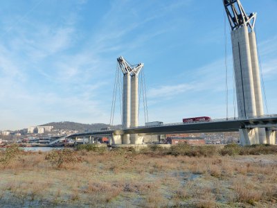 Le pont Flaubert a été inauguré en 2008 et depuis, les aménagements définitifs sur la rive gauche se font attendre.