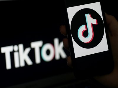 TikTok est très utilisé par les 15-25 ans et compte environ un milliard d'utilisateurs dans le monde - Olivier DOULIERY [AFP/Archives]