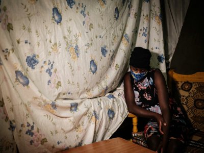 Linnet, jeune fille pauvre de 16 ans tombée enceinte pendant l'épidémie de coronavirus, à Nairobi le 15 juillet 2020 - Yasuyoshi CHIBA [AFP]