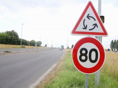 Les 80 km/h seront bientôt de l'histoire ancienne sur certaines routes du Calvados. Le retour aux 90 km/h sera effectif sur près de 500 kilomètres de routes à partir du lundi 17 août.