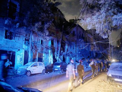 Des soldats libanais sont déployés dans un quartier touché par l'explosion du port de Beyrouth le 4 août 2020 - PATRICK BAZ [AFP]