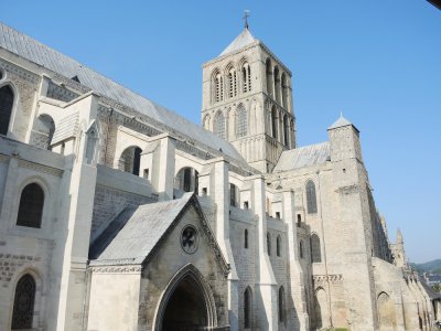 Le service Archives Patrimoine de Fécamp propose des visites guidées de l'abbatiale de la Sainte-Trinité durant le mois d'août. - DH