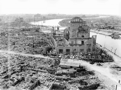 La ville japonaise de Hiroshima en novembre 1945, trois mois après le bombardement nucléaire - Handout [Hiroshima Peace Memorial Museum/AFP/Archives]
