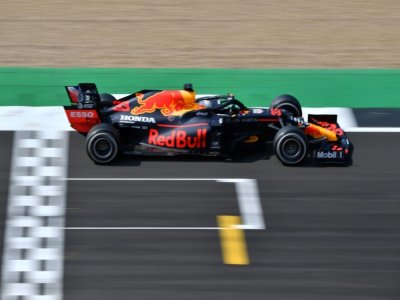 La Red Bull du Néerlandais Max Verstappen, vainqueur du GP des 70 ans de la F1, le 9 août 2020 à Silverstone - Ben STANSALL [POOL/AFP]