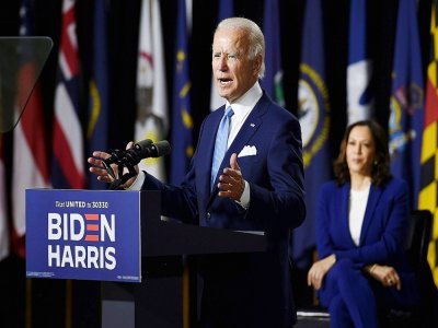 Le candidat démocrate à la Maison Blanche Joe Biden et sa colistière Kamala Harris, lors de sa présentation officielle, le 12 août 2020 à Wilmington, dans le Delaware - Olivier DOULIERY [AFP]