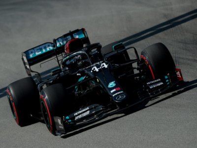 Le Britannique Lewis Hamilton (Mercedes) lors de la 2e séance d'essais libres du GP d'Espagne de F1, le 14 août 2020 à Montmelo, près de Barcelone - ALBERT GEA [POOL/AFP]
