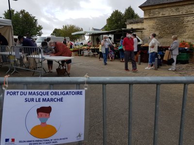 Le port du masque est obligatoire sur tous les marchés, brocantes et vides-greniers organisés dans l'Orne depuis le mardi 18 août.