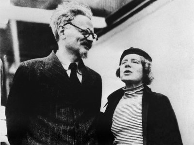 Léon Trotski et son épouse Natalia Sedova, en 1937 au Mexique - - [AFP]