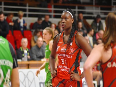 Aminata Gueye s'est rompu le ligament croisé antérieur du genou à l'entraînement lundi 24 août. Un coup dur pour Mondeville. - Aurélien Renault