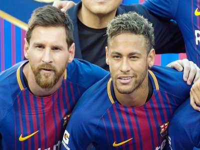 Lionel Messi (G) et Neymar le 22 juillet 2017 à East Rutherford (Etats-Unis) - Don EMMERT [AFP/Archives]