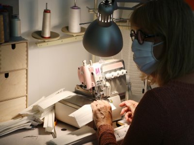 Les masques de la maison de couture Brifault, à Morgny-la-Pommeraie, sont certifiés lavables 50 fois.