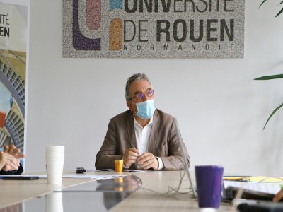 Joël Alexandre est le président de l'Université Rouen Normandie. A l'occasion de la rentrée, il revient sur les dispositifs et protocoles mis en place contre l'épidémie de Covid-19.