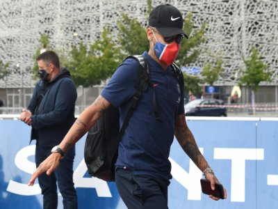 Neymar arrive au Parc des Princes à Paris le 24 août 2020 au lendemain de la défaite du PSG en finale de la Ligue des champions contre le Bayern Munich - Alain JOCARD [AFP/Archives]