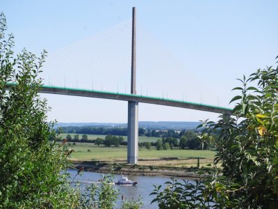 Une quinquagénaire s'est jetée dans la Seine ce lundi 7 septembre, depuis le pont de Brotonne à Caudebec-en-Caux.