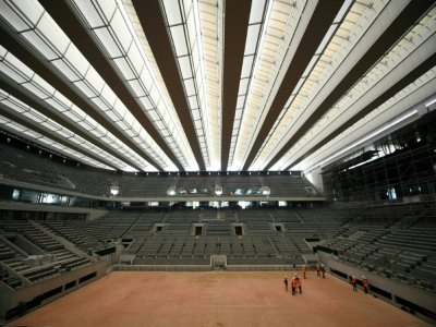 Le court central Philippe Chatrier de Roland-Garros, à Paris, le 5 mai 2020 - FRANCK FIFE [AFP/Archives]
