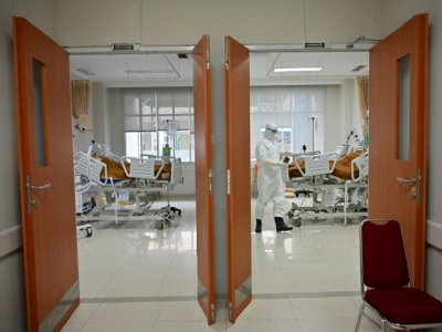 Unité de soins de malades du Covid à Bogor, en Indonésie, le 3 septembre 2020 - ADEK BERRY [AFP/Archives]