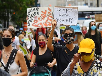 Des manifestants sont réunis à New York le 1er septembre 2020 pour dénoncer la politique d'expulsion des appartements - Angela Weiss [AFP/Archives]