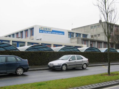 Plusieurs cas de COVID-19 ont été détecté en quelques jours au lycée Curie-Corot de Saint-Lô.