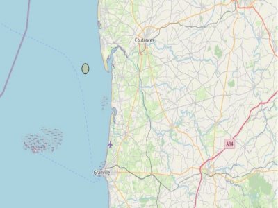Le point vert sur la carte représente l'épicentre du séisme, enregistré ce mercredi 16 septembre, au large de Hauteville-sur-Mer.