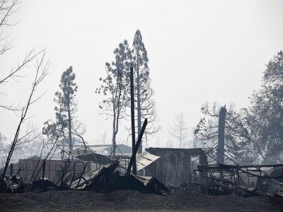 Des bâtiments détruits à Phoenix (Oregon) le 15 septembre 2020 - Robyn Beck [AFP]
