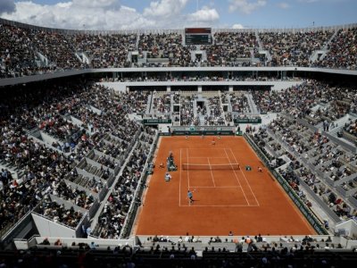 Vue aérienne du court central Philippe Chatrier de Roland-Garros, le 8 juin 2019 - Thomas SAMSON [AFP/Archives]