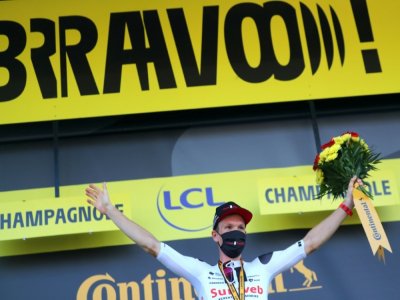 Le Danois Soeren Kragh Andersen (Sunweb) vainqueur de la 19e étape du Tour de France, entre Bourg-en-Bresse et Champagnole, le 18 septembre 2020 - Thibault Camus [POOL/AFP]