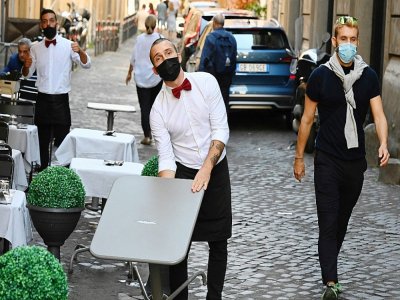 Terrasse de restaurant dans le centre de Rome, le 25 septembre 2020 - Vincenzo PINTO [AFP]