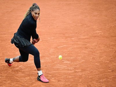 Serena Williams face à sa compatriote Kristie Ahn pour son entrée dans le Grand Chelem parisien, le 28 septembre 2020 à Roland-Garros - MARTIN BUREAU [AFP]
