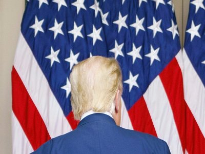 Le président américain Donald Trump quitte les jardins de la Maison Blanche le 28 septembre 2020 - MANDEL NGAN [AFP]