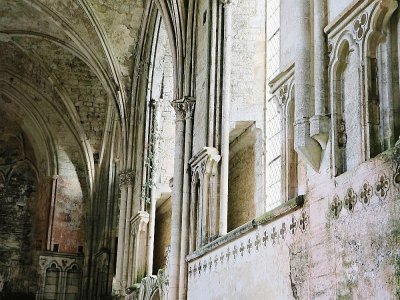 L'abbaye de Longues-sur-Mer a été sélectionnée au Loto du Patrimoine en 2019. Grâce à la somme récoltée, le monument va pouvoir être restauré. - Charles de Quillacq