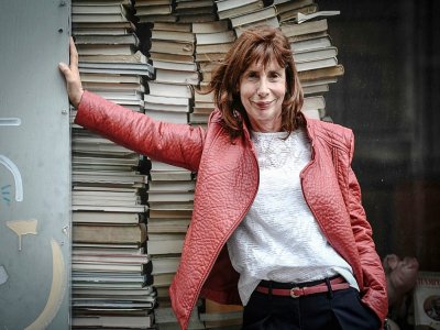 Aline le Guluche, auteure de "J'ai appris à lire à 50 ans", le 28 septembre 2020 à Paris - STEPHANE DE SAKUTIN [AFP]