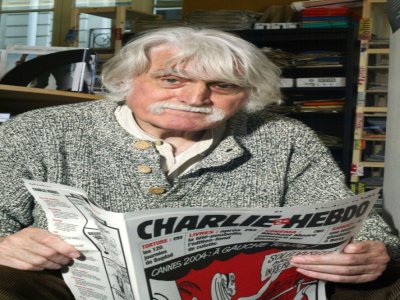 Le journaliste et écrivain Françaois Cavanna, fondateur des journaux Hara-Kiri et Charlie Hebdo, en mai 2004 - JOEL ROBINE [AFP/Archives]