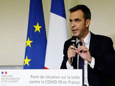 Le ministre de la Santé Olivier Veran s'exprime lors d'une conférence de presse à Paris, le 1er octobre 2020 - Ludovic MARIN [AFP]