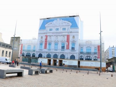 Les travaux de la façade et des couvertures du Théâtre à l'italienne devraient se terminer au printemps 2021.
