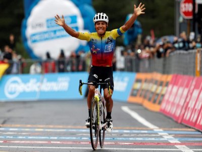 Le coureur de l'Education First Jonathan Caicedo vainqueur de la 3e étape du Tour d'Italie sur les pentes de l'Etna, le 5 octobre 2020 - Luca BETTINI [AFP]