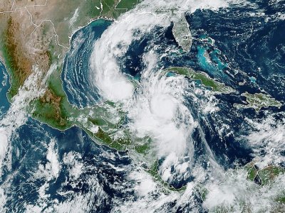 Image satellite de l'ouragan Delta au dessus de la mer des Caraïbes, le 6 octobre 2020 - Handout [RAMMB/NOAA/NESDIS/AFP]