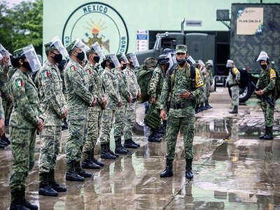 L'armée mexicaine déployée à Mérida, dans l'Etat du Yucatan, avant le passage de l'ouragan Delta, le 6 octobre 2020 au Mexique - HUGO BORGES [AFP]