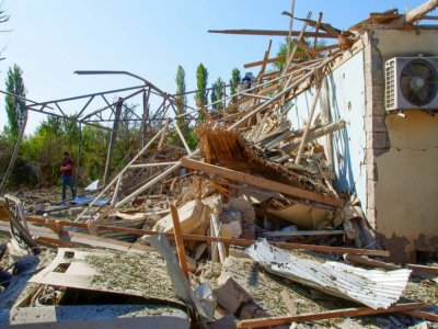 Une maison détruite par des bombardements, le 9 octobre 2020 à Qarabag, au Nagorny-Karabakh - TOFIK BABAYEV [AFP]