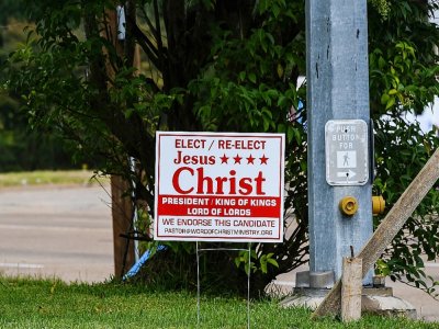 A Jackson, dans le Mississippi, une pancarte appelle à "élire/réélire Jésus-Christ", le 27 septembre 2020 - CHANDAN KHANNA [AFP]
