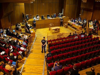 Le tribunal de la Cour suprème  rend son verdict dans le procès de Aube dorée à Athènes, le 14 octobre 2020 - ANGELOS TZORTZINIS [AFP]