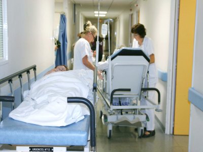 Certains membres du personnel de l'hôpital Pasteur à Cherbourg-en-Cotentin se disent fatigués, physiquement et psychologiquement.