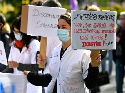 Le personnel soignant en colère manifeste à Rennes, le 15 octobre 2020 - Damien MEYER [AFP]